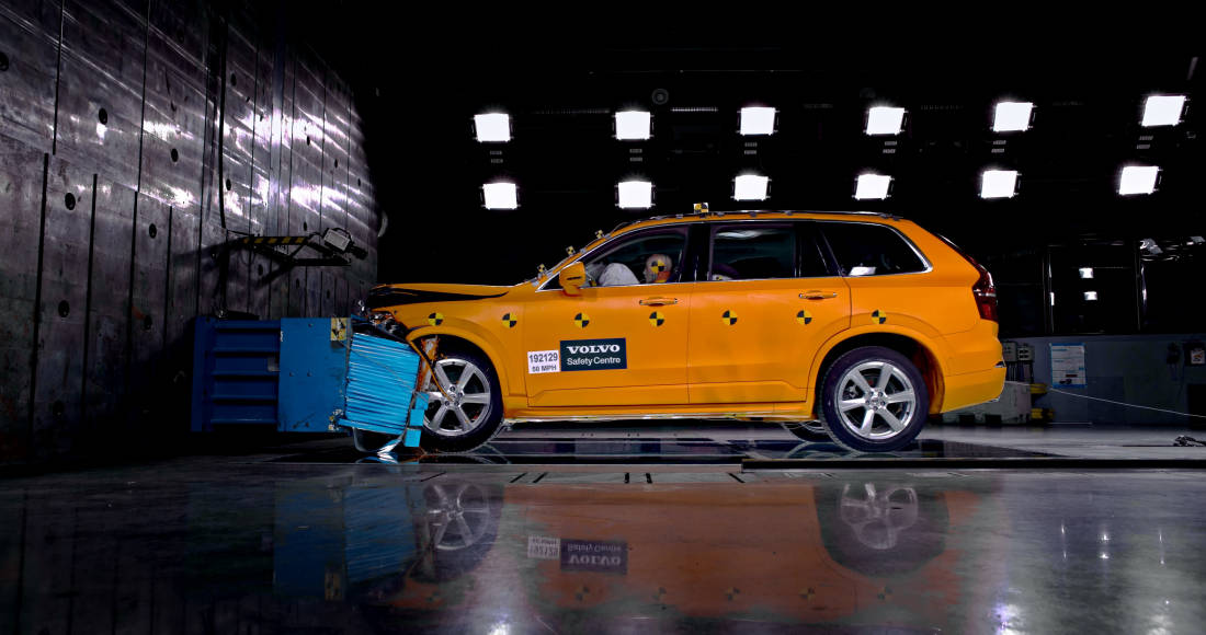 255755 Volvo Cars XC90 crash test