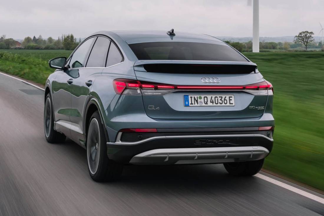 Q4_Sportback_ETron3.jpg