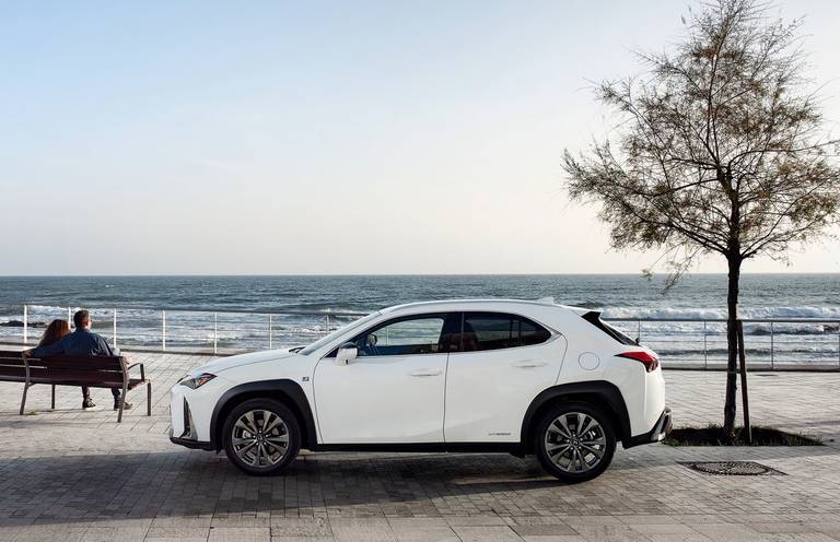 Lexus UX 2019