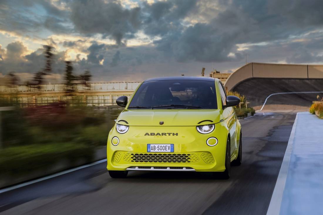 Deze Abarth 500e rijdt elektrisch maar maakt toch een bak herrie