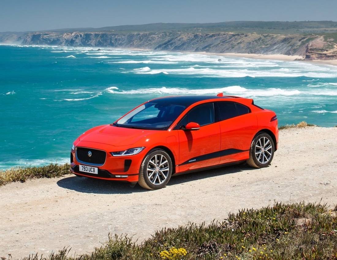 jaguar-i-pace-red-side