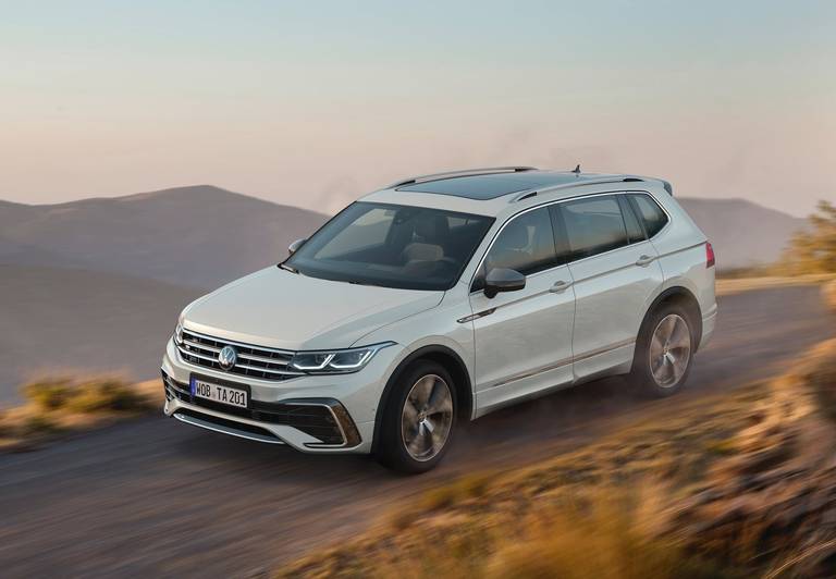 volkswagen-tiguan-allspace-front