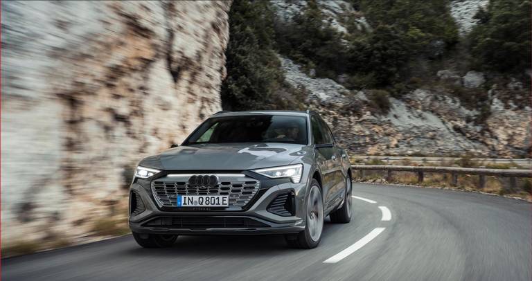 Nuova Audi Q8 e-tron 4