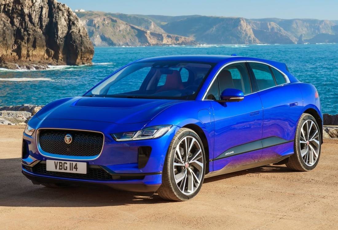 jaguar-i-pace-blue-side