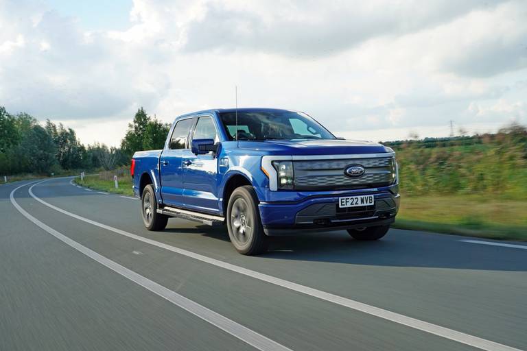 Elektrische Ford F-150 Lightning: muisstille Porsche-killer in overall