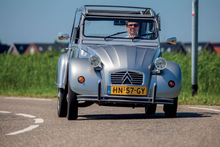 elektrische-eend-met-deze-nostalgische-ev-lacht-citroen-de-chinezen-uit-2025-09