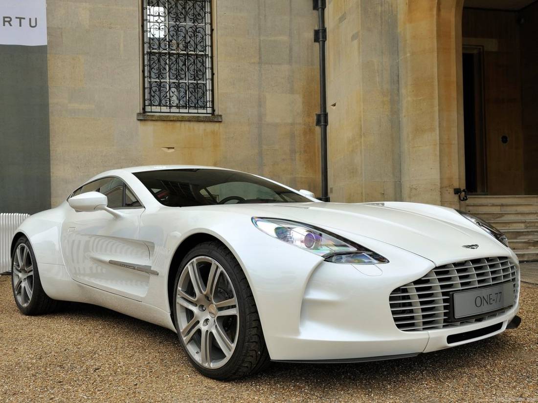 Aston_Martin-One-77-2010-1280-01.jpg