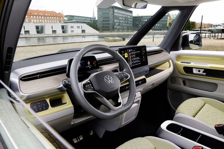 volkswagen-id-buzz-2022-2