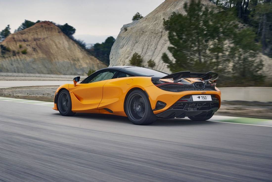 mclaren_750s_coupe_566.jpg