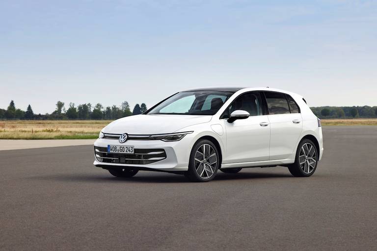 Volkswagen-Golf-facelift-2024 05