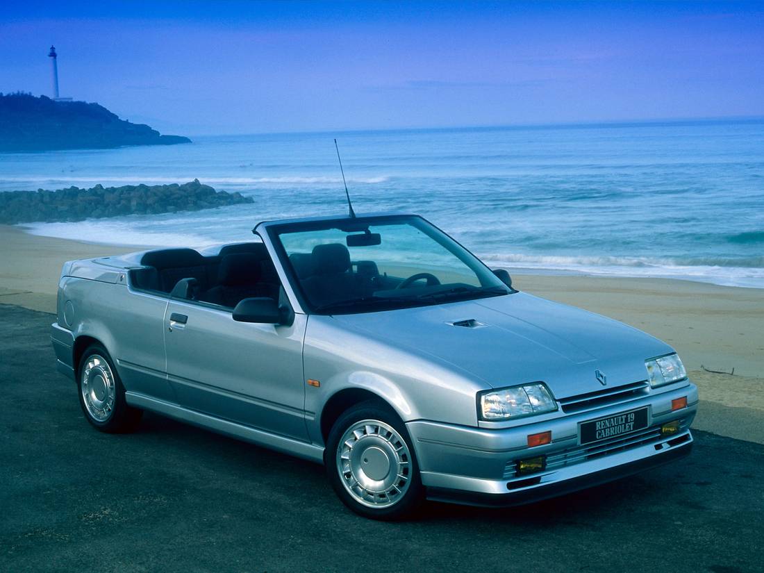 renault_19_1.8s_cabrio_4.jpg