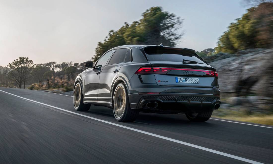 (BST-125) Audi-RS Q8-2025