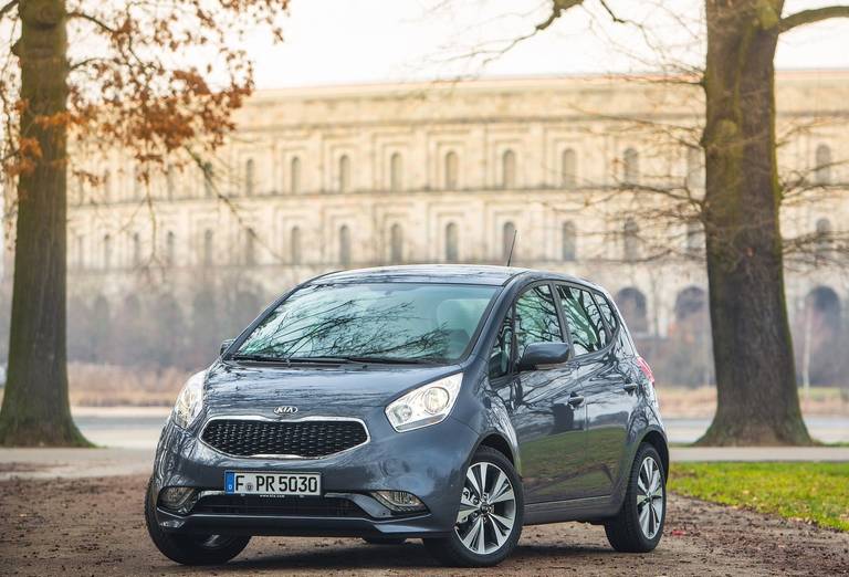 kia-venga-front