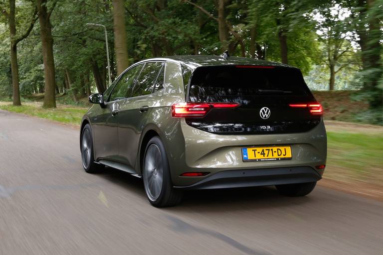 deze-8-fabrikanten-stoppen-eerder-met-benzineautos-dan-de-verplichte-2035-2024-02