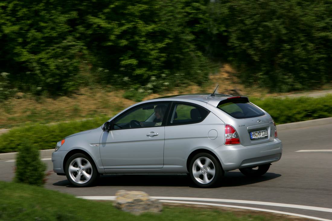 Hyundai Accent 2.jpg