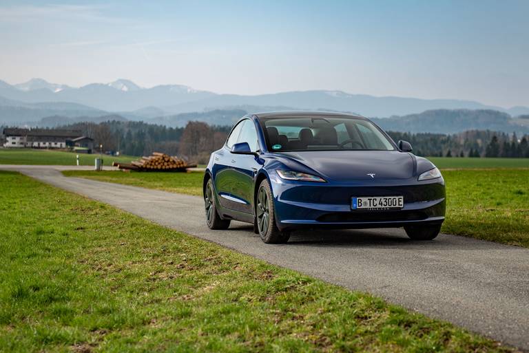 tesla-model-3-highland-2024-titelbild