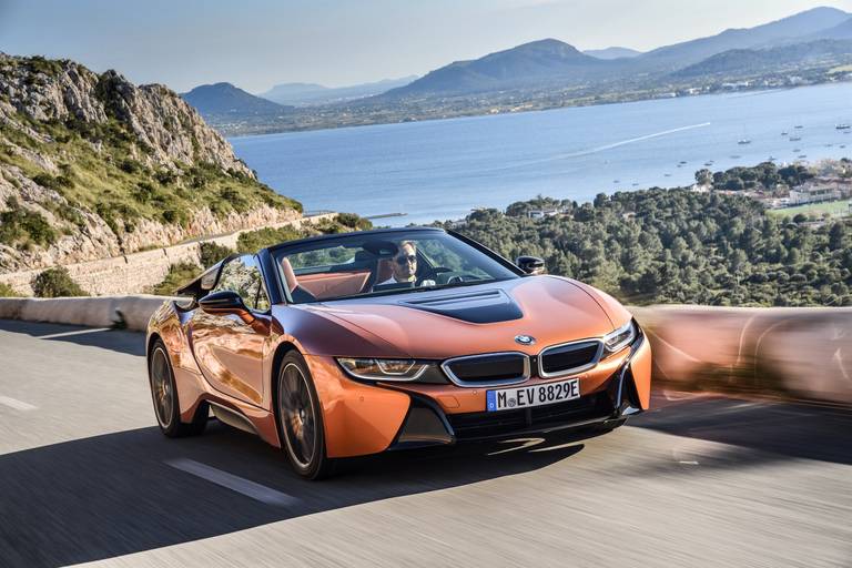 opvolger-van-bmw-i8-heeft-een-hoge-kont-en-meer-motoren-dan-jij-denkt-2024-06