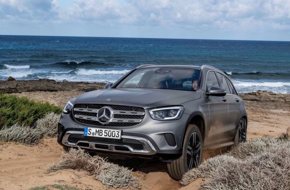 Mercedes-Benz-GLC-Front