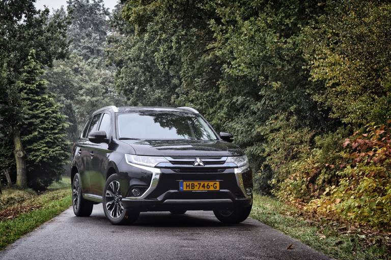  Hierom is de Mitsubishi Outlander PHEV mijn auto van het decennium